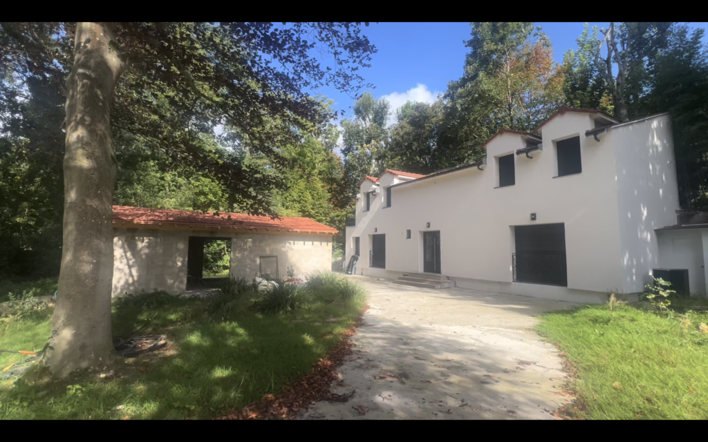 Maison 5 pièces + Annexe aménagée en salle de sport